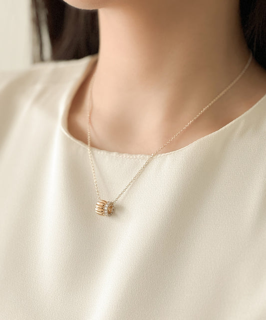 Canelé Pendant
