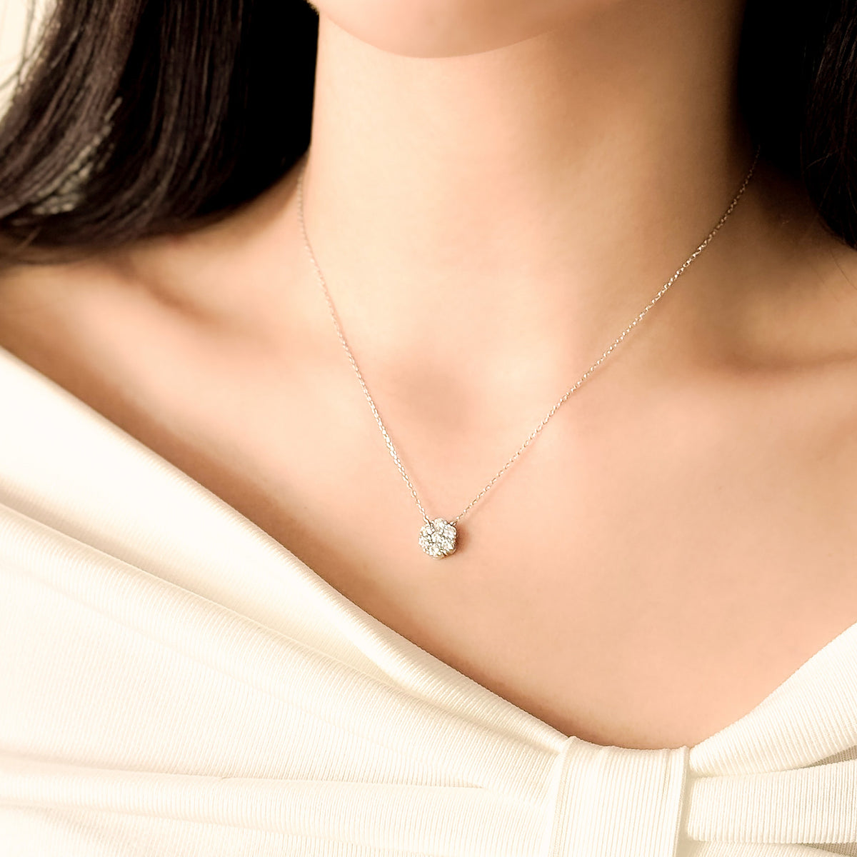White Gold | Hwaon Necklace, worn 5