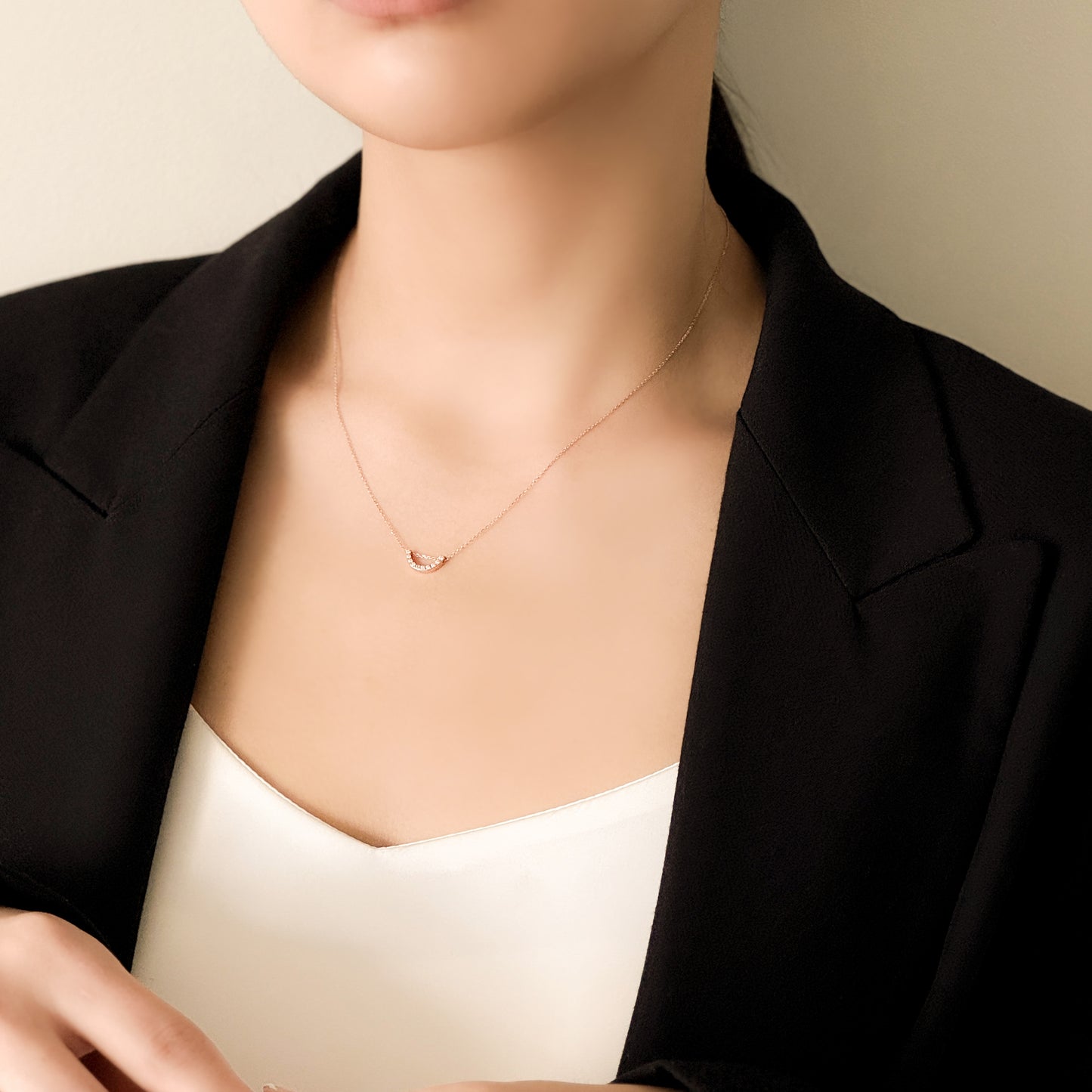 Luna Necklace