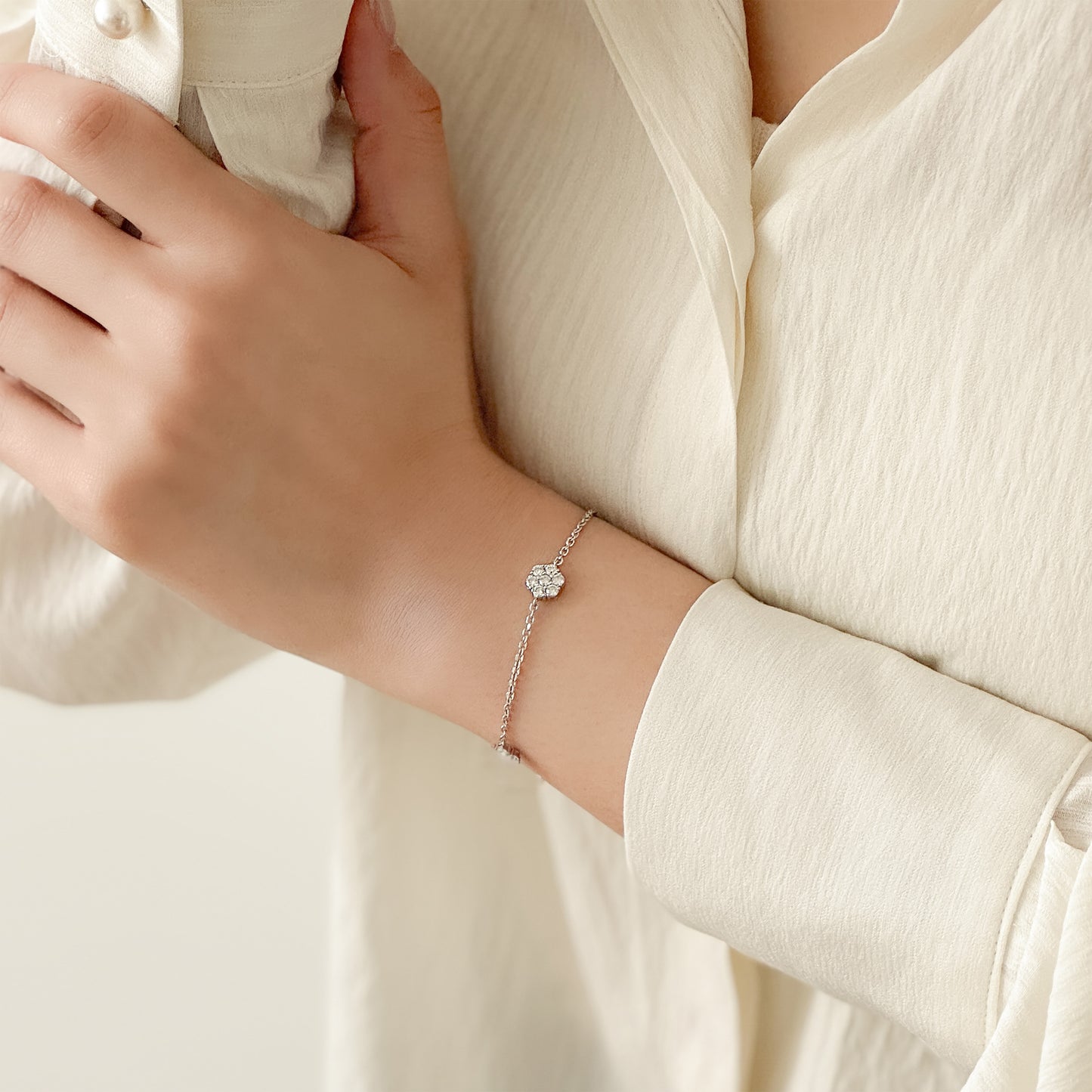 Hwaon Bracelet