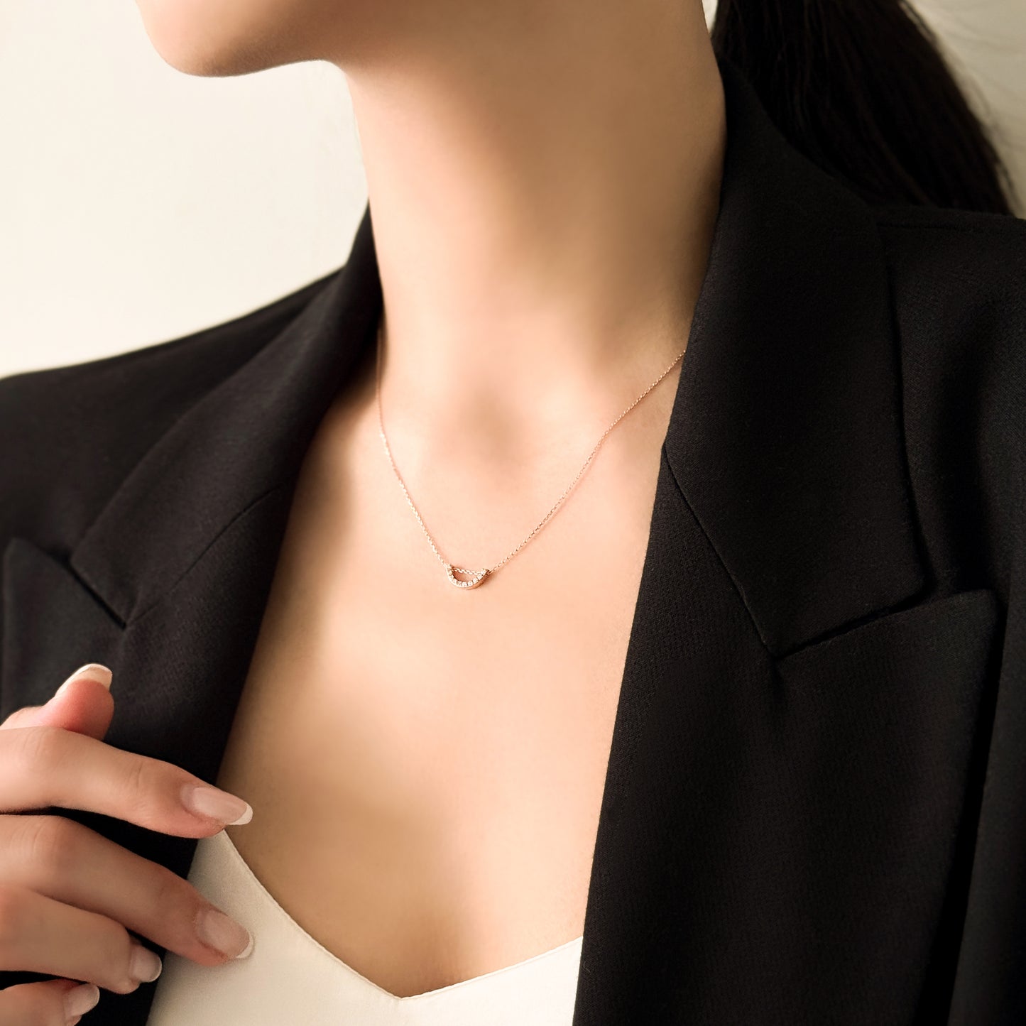 Luna Necklace