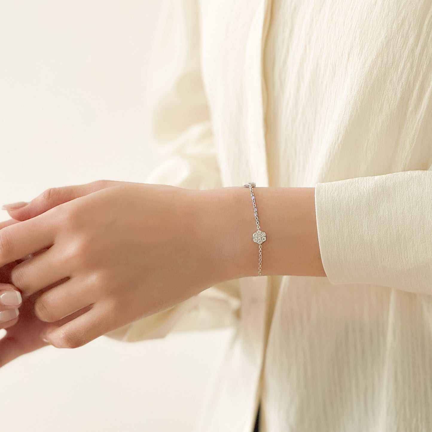 Hwaon Bracelet