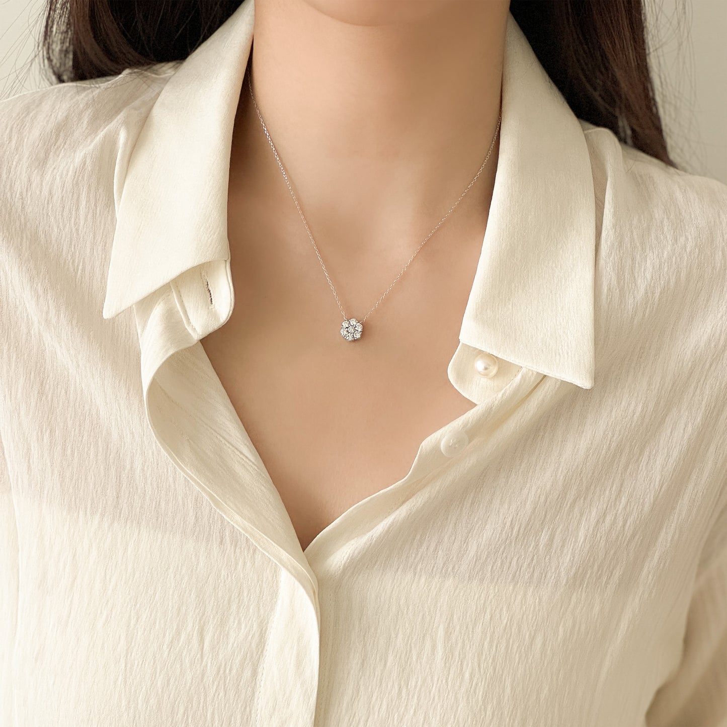 Hwaon Necklace