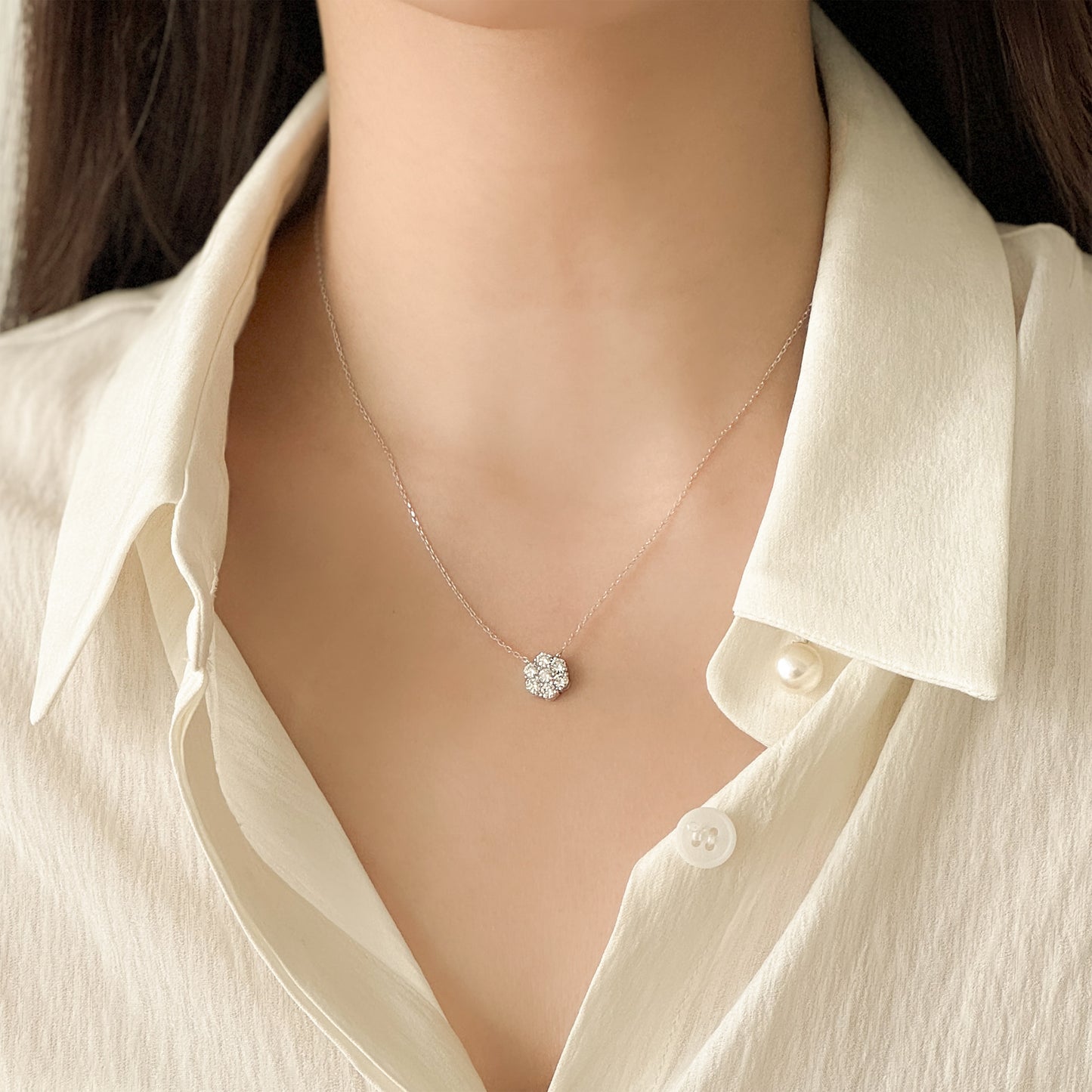 Hwaon Necklace