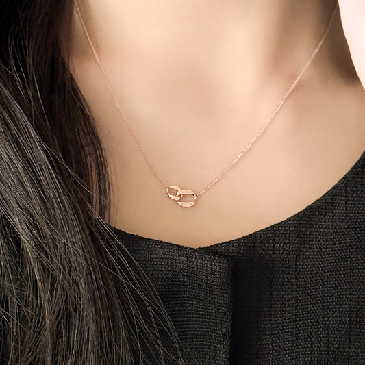 Interlock Oval Necklace