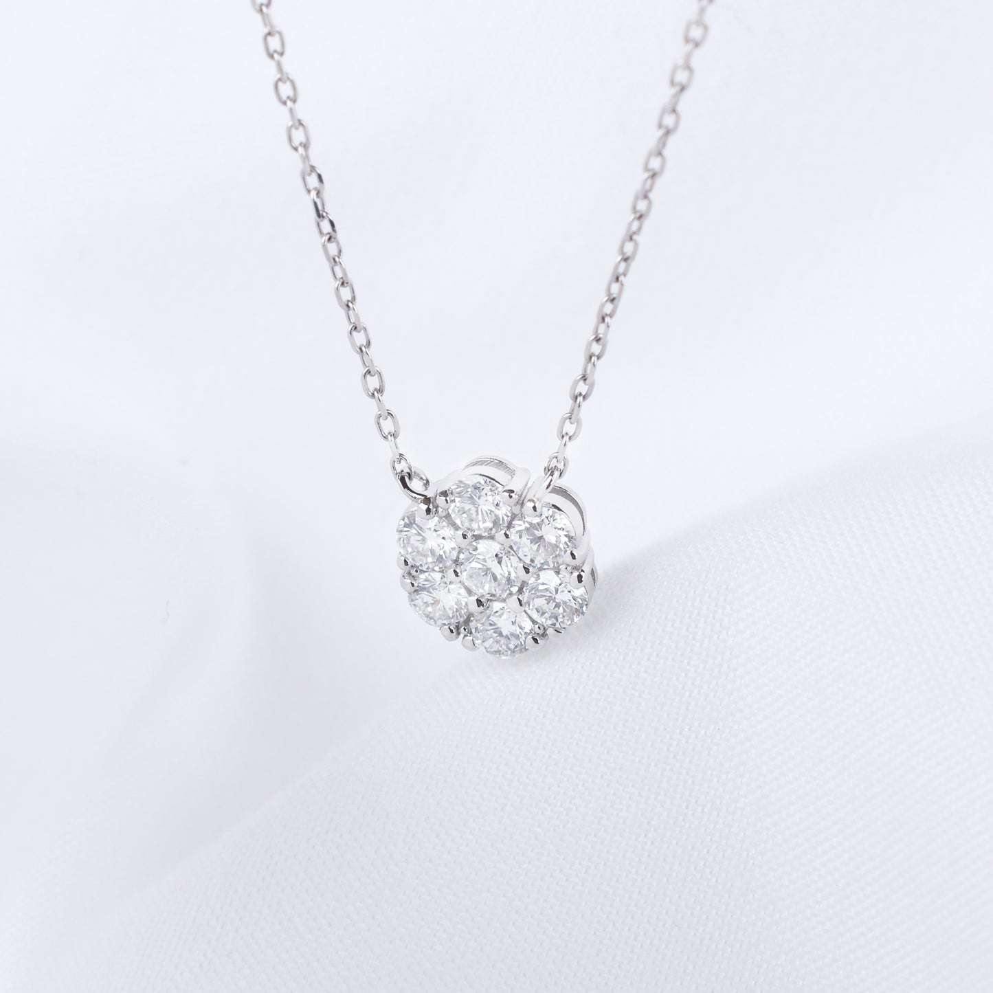 Hwaon Necklace