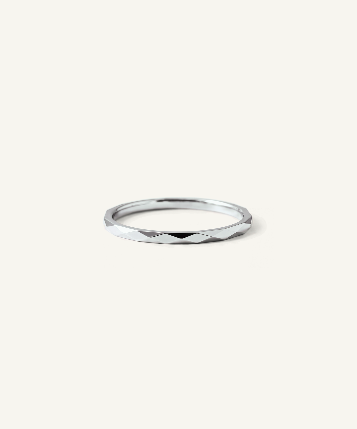 White Gold | Faceted Slim Band Ring in white gold