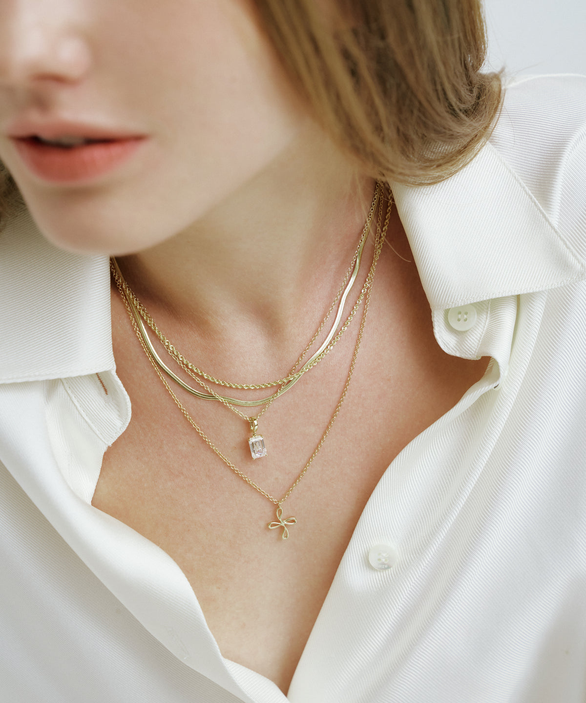 Yellow Gold | Bloom Necklace, worn 4