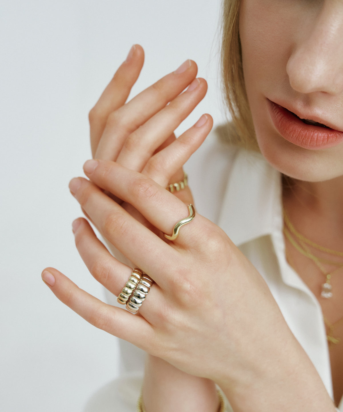 Champagne Gold | Bold Pillow Ring, worn 3