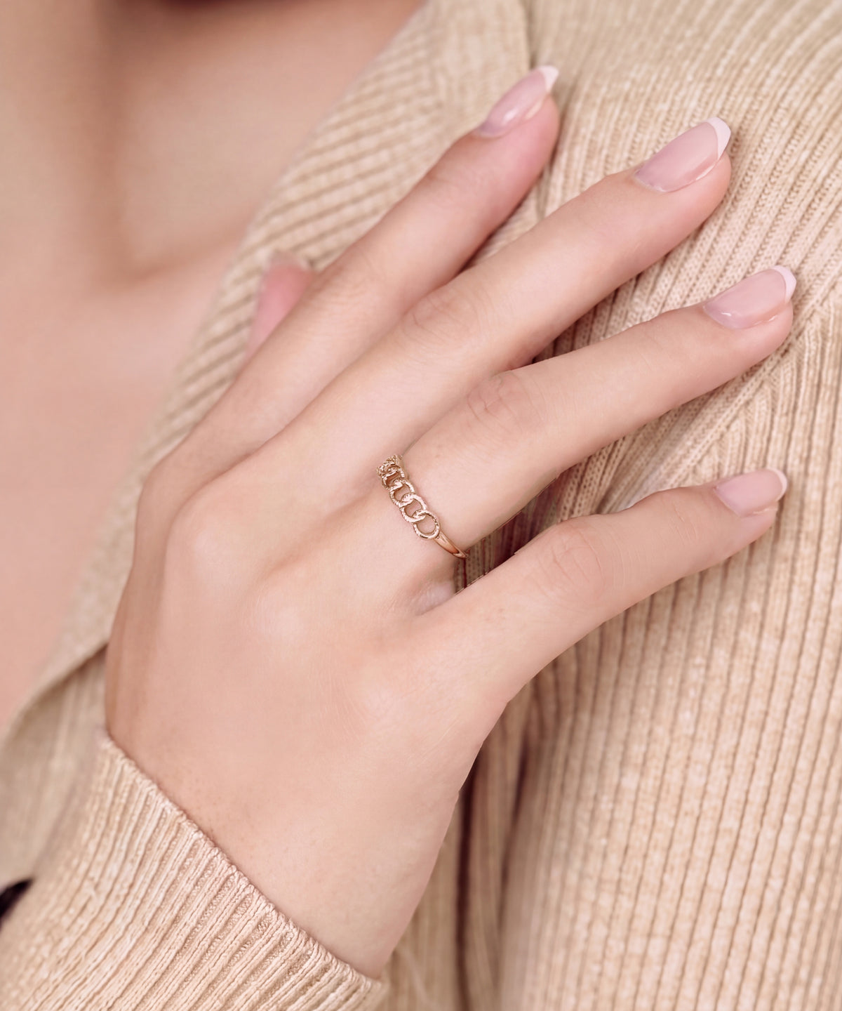 Rose Gold | Milgrain Chain Link Band Ring, worn