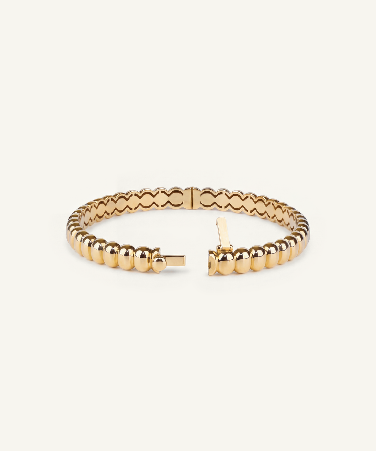 Yellow Gold | Pillow Bangle, detail 2