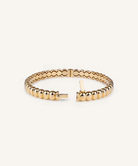 Yellow Gold | Pillow Bangle, detail 2
