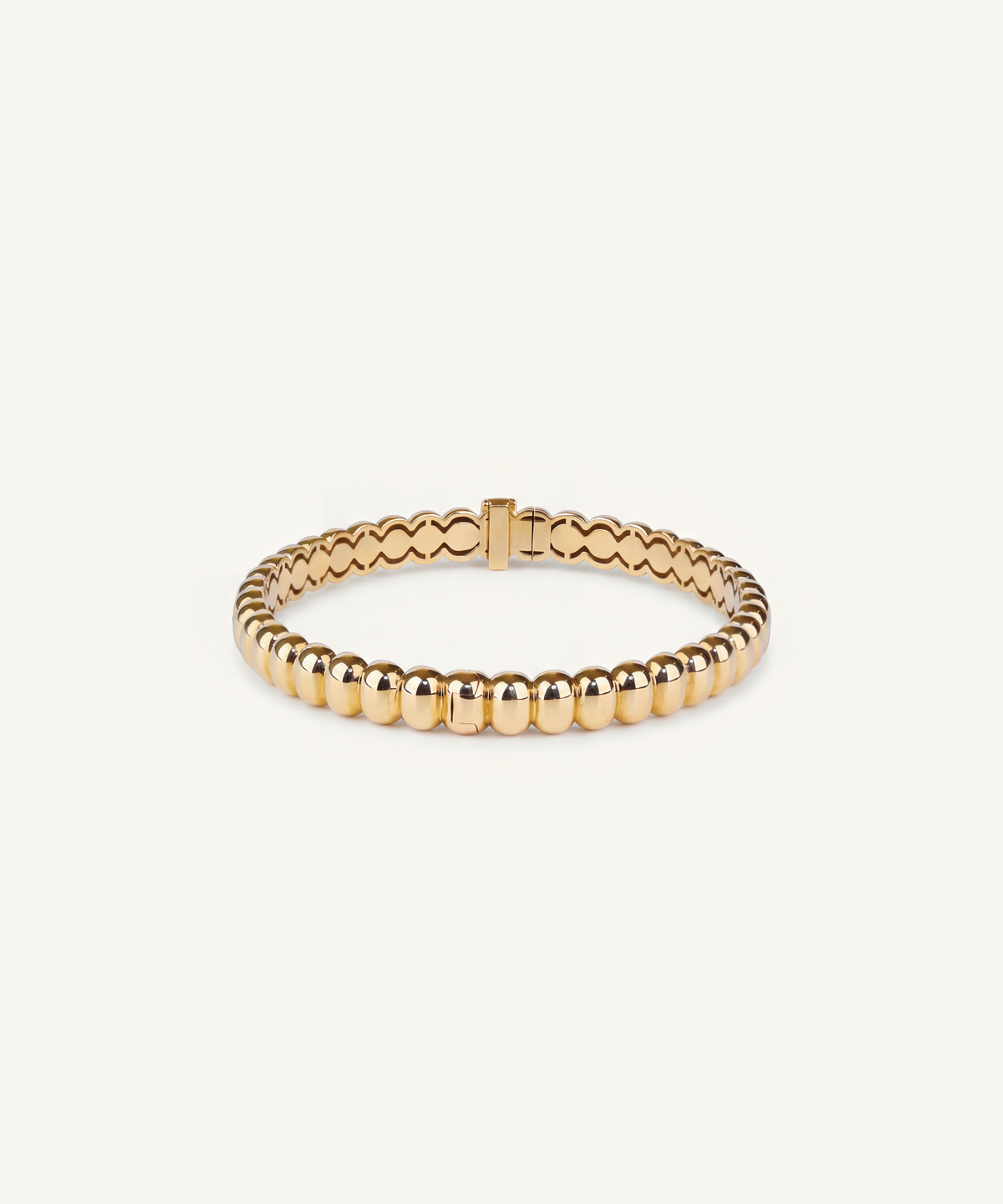 Yellow Gold | Pillow Bangle, detail 3