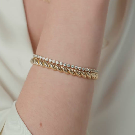 Yellow Gold | Brioche Bracelet, video