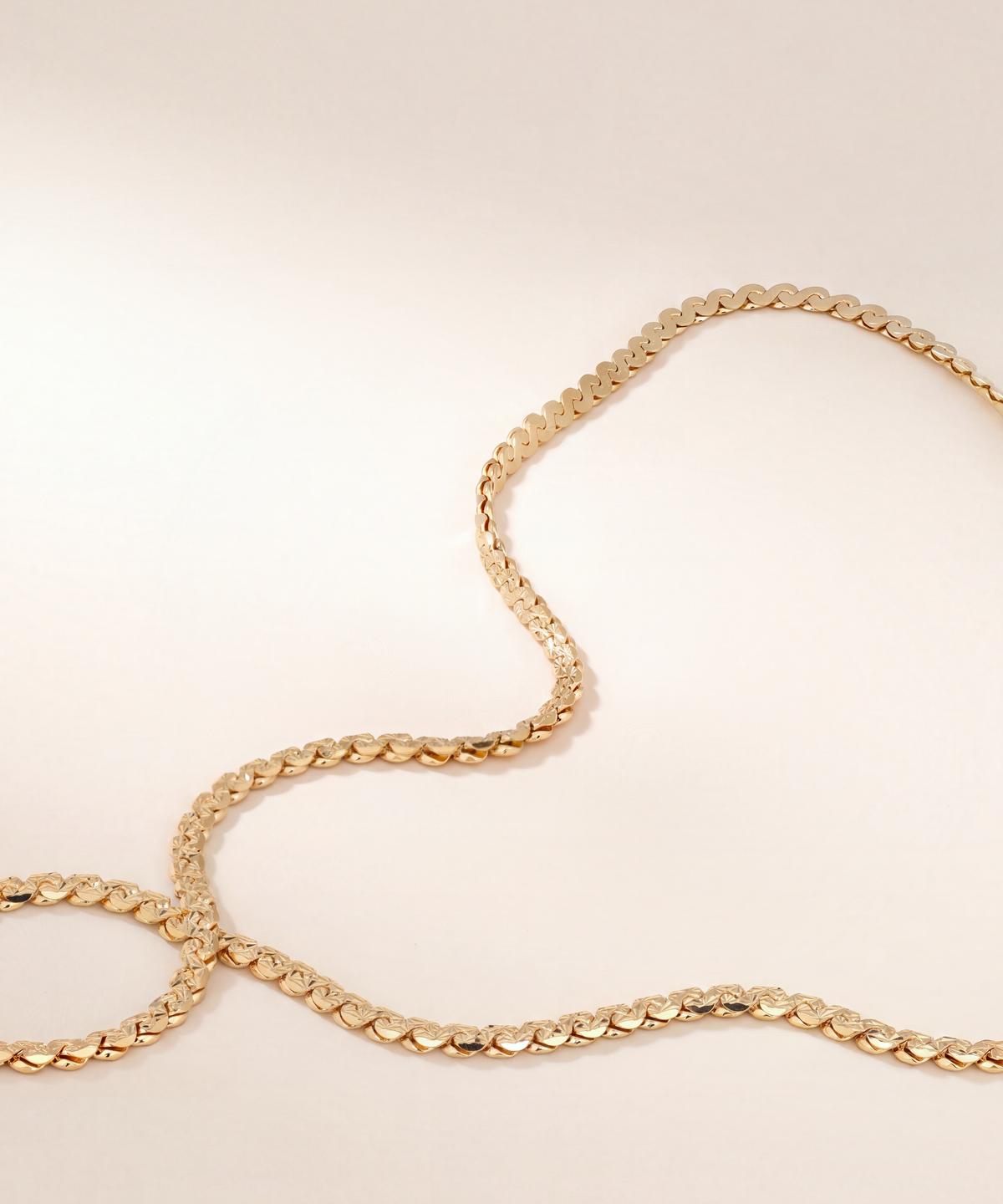 Yellow Gold | Diamond-Cut Reversible Serpentine Chain Necklace, view 4