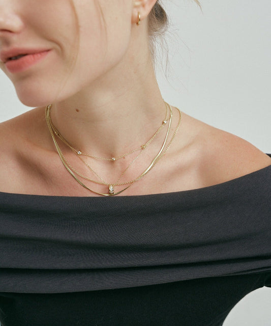 Yellow Gold | Rondelle Pendant, worn